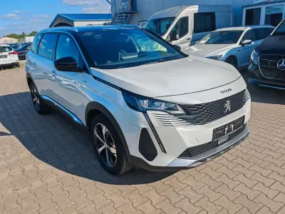 Gebraucht Peugeot 5008 GT-line 177 PS (130 kW) 2023 Weiß SUV