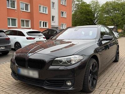 Usata BMW 530 Sport Line 258 CV (189 kW) 2015 Nero Station wagon
