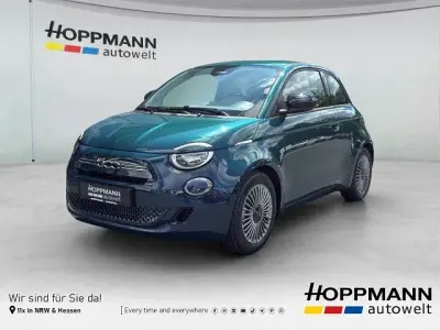 Neu Fiat 500 Icon 65 PS (47 kW) 2026 Grün Limousine