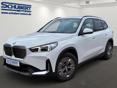 Weiß Neu 2025 BMW iX1 Performance SUV | 42.490 € (Fairer Preis)