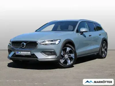 Gebraucht Volvo V60 CC Plus 197 PS (144 kW) 2023 Grau Kombi