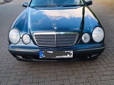 Mercedes E240