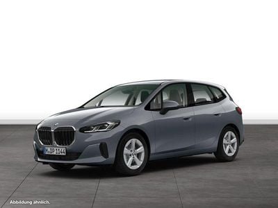 Grau Gebraucht 2025 BMW 220 Active Tourer Van / Kleinbus | 34.850 € (Fairer Preis)