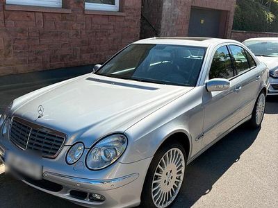 Second-hand Mercedes E350 Elegance 272 CP (200 kW) 2005 Argintiu Berlinǎ