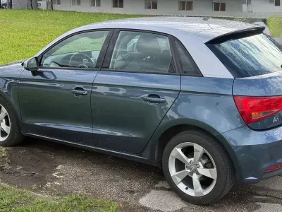 Gebraucht Audi A1 Sportback Sport 95 PS (69 kW) 2018 Blau Kleinwagen