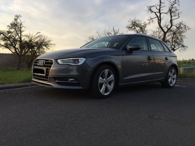 gebraucht Audi A3 Sportback 1.4 TFSI COD Ambition Grau Schwarz