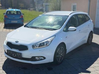 Gebraucht Kia Ceed Sportswagon 110 PS (80 kW) 2013 Kombi