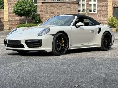 Gebraucht Porsche 911 Turbo S Cabriolet 581 PS (427 kW) 2017 Individualfarbe: modegrau Cabrio