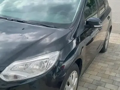 Gebraucht Ford Focus 116 PS (85 kW) 2013 Schwarz Kombi