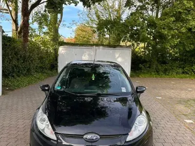 Używany Ford Fiesta S 135 KM (99 kW) 2012 Czarny Sedan/Limuzyna