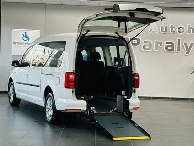 Używany VW Caddy Maxi 102 KM (75 kW) 2016 Biały Minivan