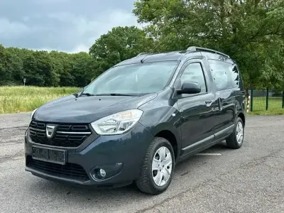 Gebraucht Dacia Dokker Comfort 102 PS (75 kW) 2018 Kometengrau Van / Kleinbus