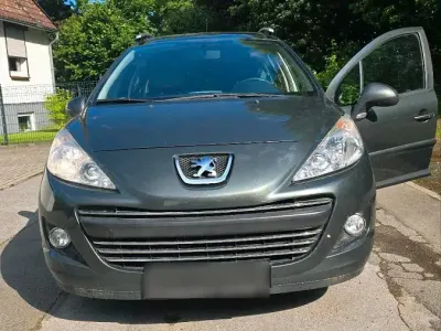 Gebraucht Peugeot 207 95 PS (69 kW) 2009 Grau Kombi