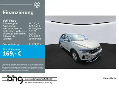 Gebraucht VW T-Roc Basis 110 PS (80 kW) 2023 Grau SUV