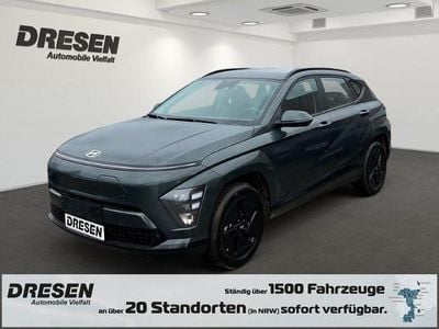 Neu Hyundai Kona Select 150 kW (204 PS) 2026 Cypress green / met SUV