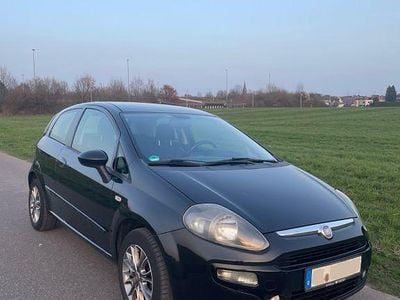 Gebraucht Fiat Punto Evo 77 PS (56 kW) 2011 Schwarz Kleinwagen