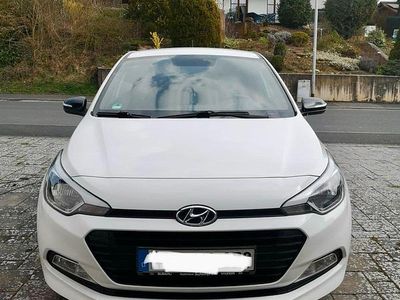 Gebraucht Hyundai i20 Active 85 PS (62 kW) 2018 Weiß Kleinwagen