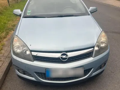 Gebraucht Opel Astra 125 PS (91 kW) 2008 Blau Cabrio