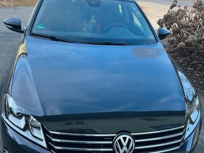 Gebraucht VW Passat 140 PS (102 kW) 2015 Grau Kombi