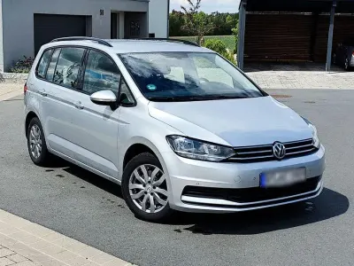 Gebraucht VW Touran Comfortline 150 PS (110 kW) 2019 Silber Van / Kleinbus