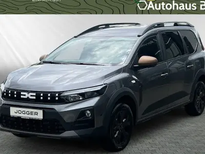 Neu Dacia Jogger Extreme 110 PS (80 kW) 2026 Grau Van / Kleinbus