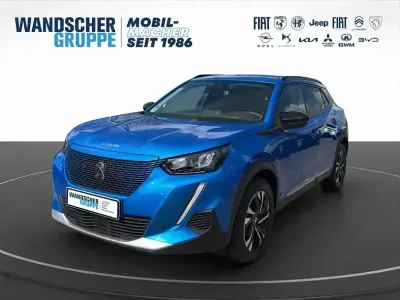 Second-hand Peugeot e-2008 Allure 100 kW (136 CP) 2022 Verde SUV