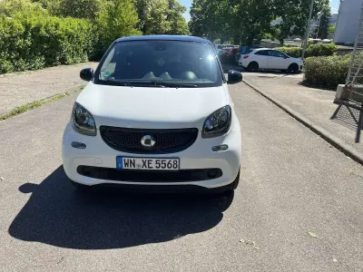 Gebraucht Smart ForFour Basis 71 PS (52 kW) 2018 Schwarz Kleinwagen