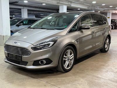Gebraucht Ford S-MAX S 179 PS (131 kW) 2015 Silber Van / Kleinbus