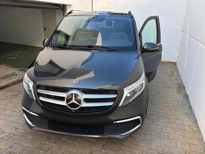 Gebraucht Mercedes V300 Avantgarde 239 PS (175 kW) 2020 Grau Van / Kleinbus