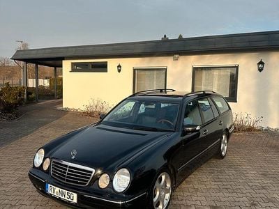 Gebraucht Mercedes E320 Avantgarde 197 PS (144 kW) 2002 Schwarz Kombi