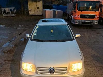 Gebraucht VW Bora 101 PS (74 kW) 1999 Silber Kleinwagen