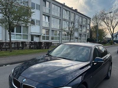 Second-hand BMW 316 Luxury Line 136 CP (100 kW) 2013 Albastru Berlinǎ