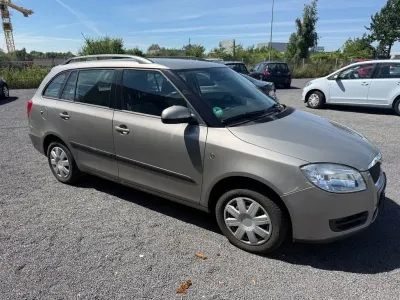 Gebraucht Skoda Fabia Ambiente 69 PS (50 kW) 2008 Beige Kombi