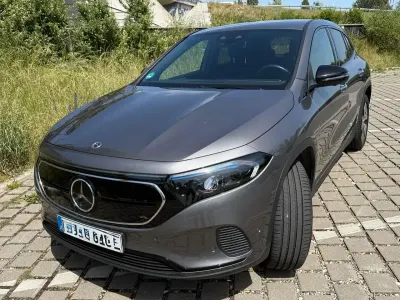 Gebraucht Mercedes EQA350 Progressive 214 kW (292 PS) 2022 Grau SUV