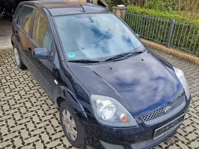 Gebraucht Ford Fiesta Style 60 PS (44 kW) 2008 Schwarz Kleinwagen
