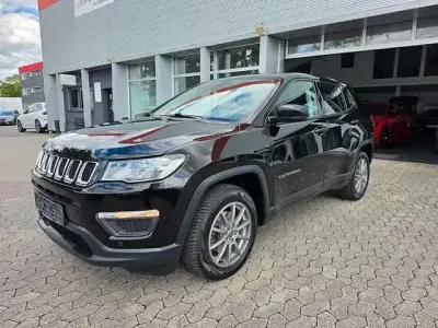 Gebraucht Jeep Compass Sport 140 PS (102 kW) 2019 Schwarz SUV