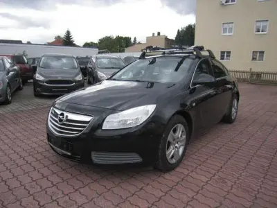 Gebraucht Opel Insignia Edition 110 PS (80 kW) 2012 Limousine