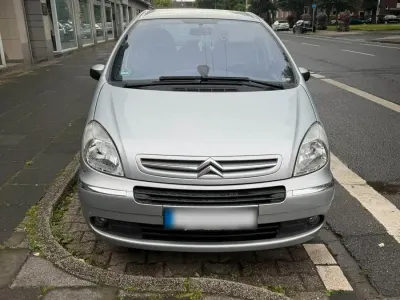 Gebraucht Citroën Xsara Picasso 109 PS (80 kW) 2008 Grau Van / Kleinbus