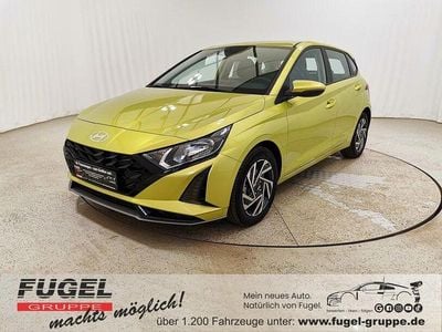 Gebraucht Hyundai i20 Trend 101 PS (74 kW) 2024 Lucid lime / met Kleinwagen
