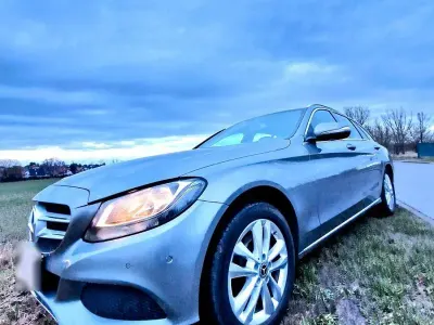Gebraucht Mercedes 200 185 PS (136 kW) 2015 Grau Kombi