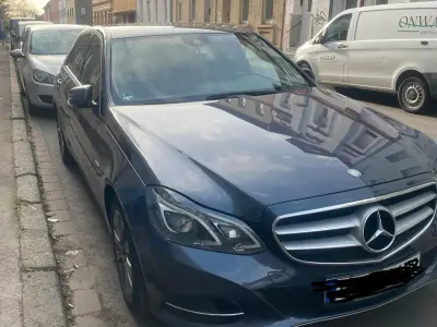 Gebraucht Mercedes E300 231 PS (169 kW) 2015 Andere farben Limousine