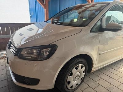 Second-hand VW Touran 170 CP (125 kW) 2012 Alb Monovolum