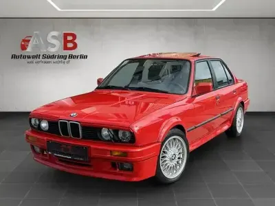 Gebraucht BMW 325 Performance 170 PS (125 kW) 1991 Rot Limousine