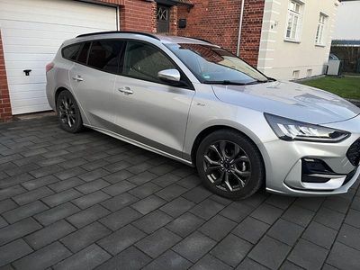 Second-hand Ford Focus ST-Line 125 CP (91 kW) 2022 Argintiu Break
