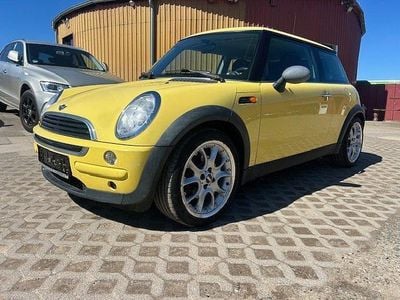 Second-hand Mini ONE 90 CP (66 kW) 2002 Galben Hatchback