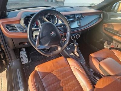 Gebraucht Alfa Romeo Giulietta Turismo 170 PS (125 kW) 2014 Schwarz Kleinwagen