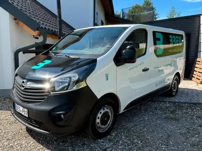Gebraucht Opel Vivaro 121 PS (88 kW) 2018 Weiß Van / Kleinbus