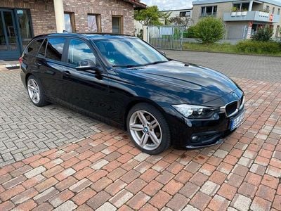 Gebraucht BMW 318 Advantage 150 PS (110 kW) 2016 Schwarz Kombi
