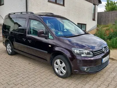Gebraucht VW Caddy Maxi Life 102 PS (75 kW) 2012 Violett Van / Kleinbus