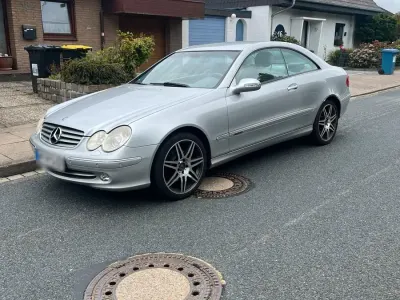 Gebraucht Mercedes CLK320 218 PS (160 kW) 2003 Silber Coupé
